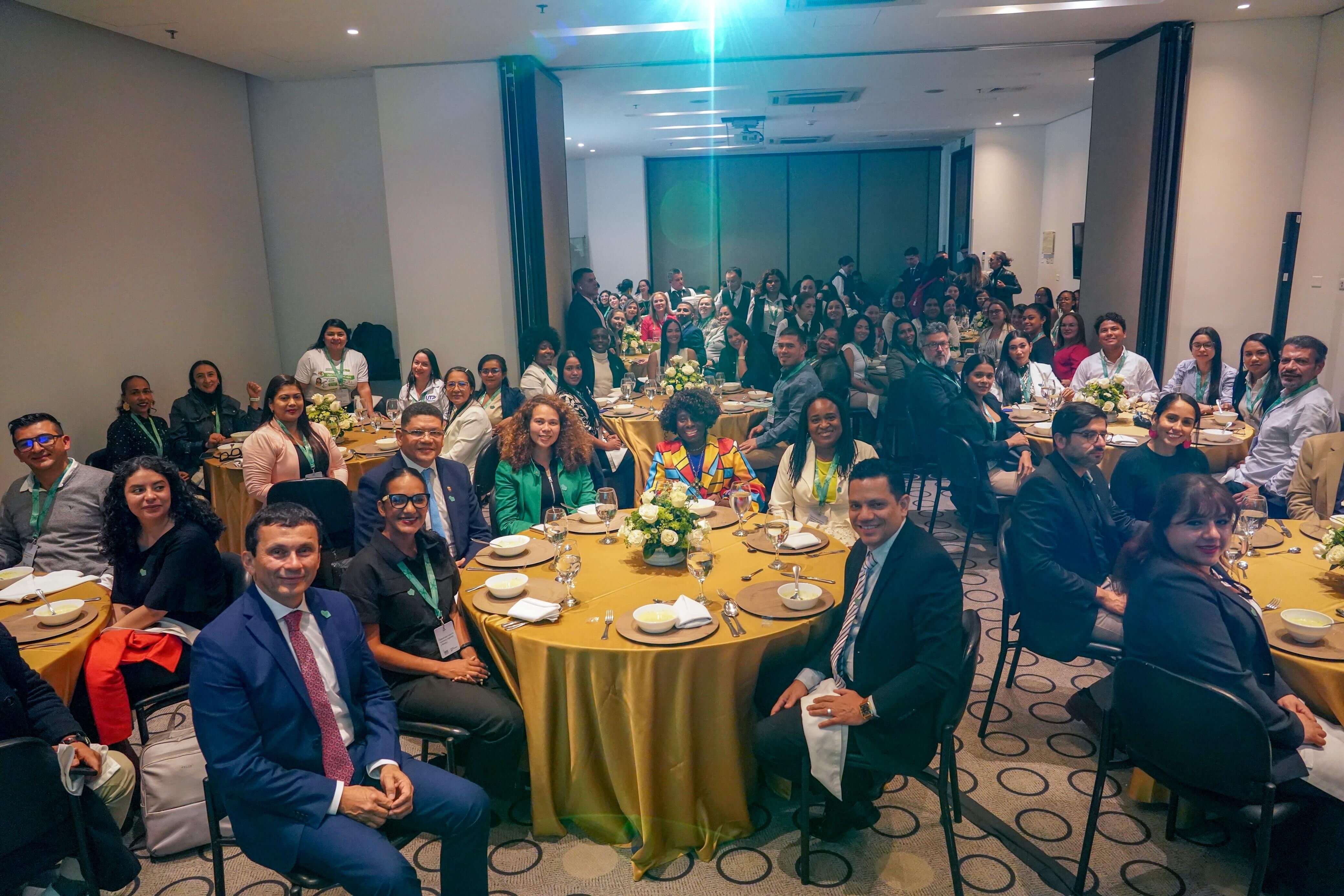 Congreso doctores MinCiencias lidera primer Congreso de Doctores