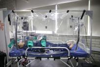 • El Ministerio de Ciencia, Tecnología e Innovación hizo entrega en Medellín de cuatro cabinas despresurizadas para manejo y traslado de pacientes con Covid 19 y otras enfermedades infecciosas.